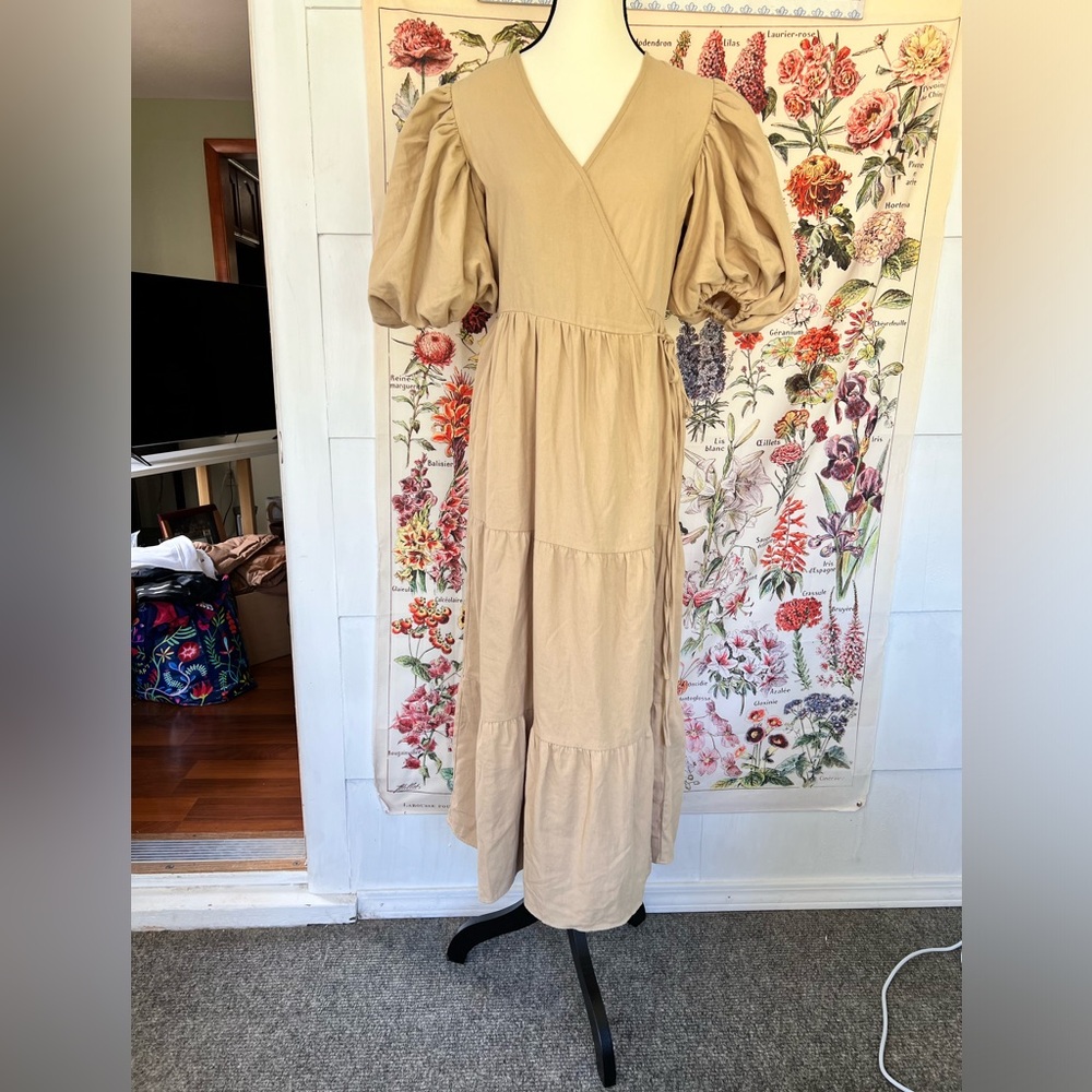 Nasty Gal Collection wrap dress, midi, tiered, puffy sleeves, size 4 💯 cotton.